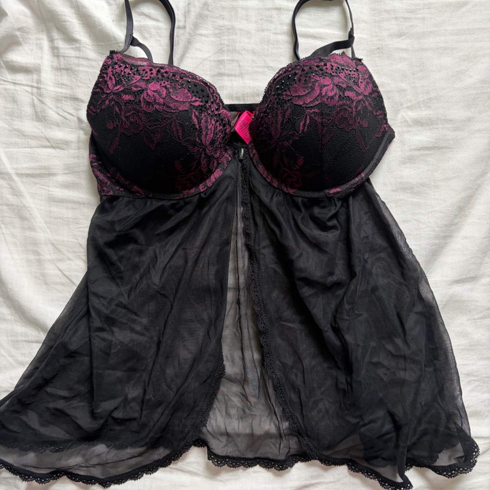 La SENZA Black and Magenta Floral Lace  Mesh Open Front Babydoll Lingerie